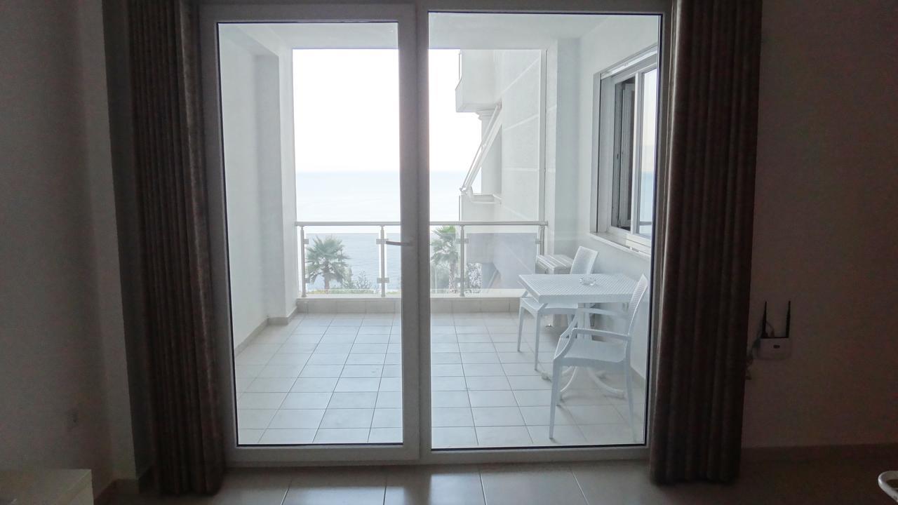 Apartments In White Residence Sarandë Exteriör bild